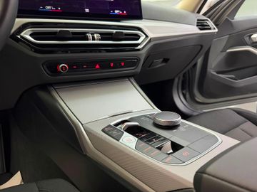 BMW 320 - 12