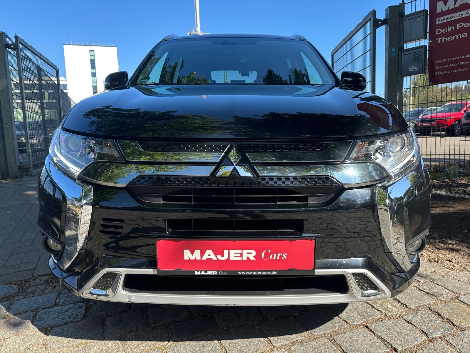Fahrzeugabbildung Mitsubishi Outlander PHEV4WD*LED*TEMPO*CAM*PDC*SHZ