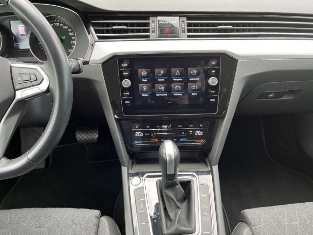 Volkswagen Passat Variant - Bild 10