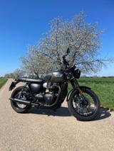 Triumph Bonneville T 100 Black Matt Ironstone - TRIUMPH BONNEVILLE T100 BLACK