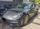 Porsche Gepflegter Panamera 4, Allrad, Volleder, Grau - gebrauchte Porsche Panamera aus dem Jahr 2020
