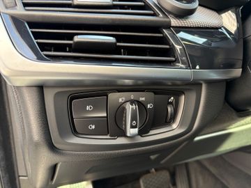 Fahrzeugabbildung BMW X6 M50 d AHK HUD H&KRFK 360° AT Motor uvm.