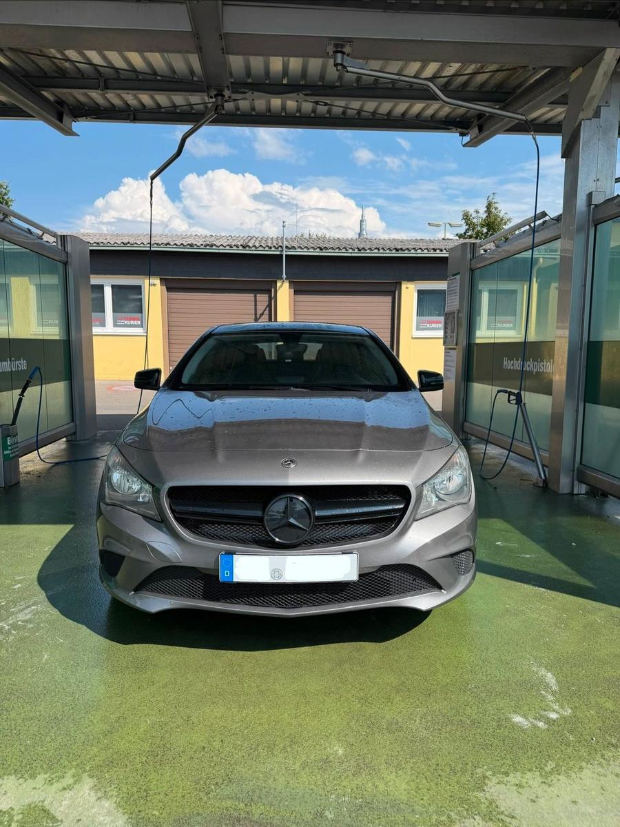 Mercedes-Benz CLA 180
