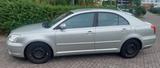 Toyota Avensis II Liftback 2.0 - Toyota Avensis: Liftback