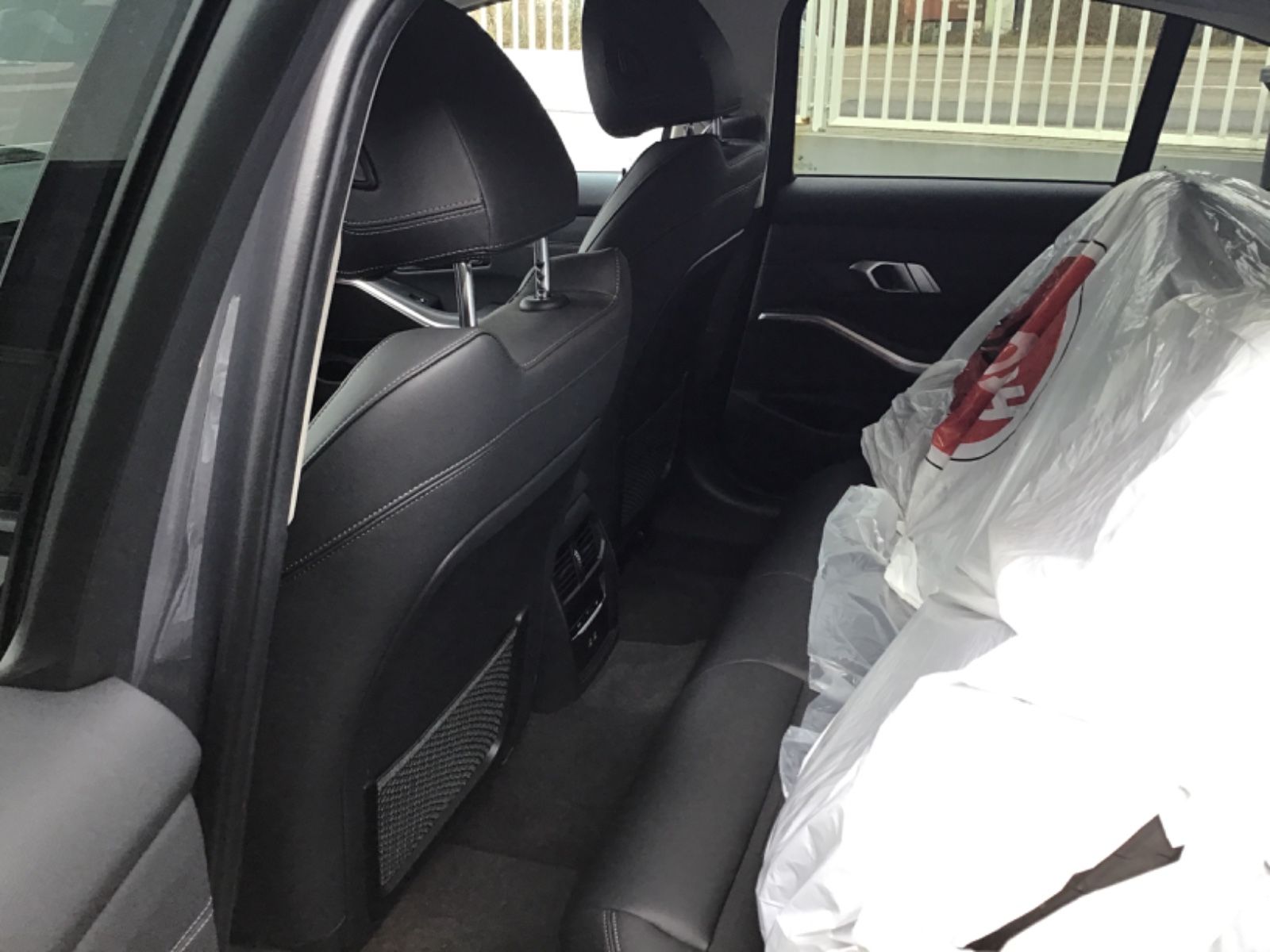BMW 320 i Sport Line foto 14