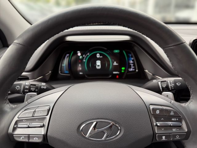 Fahrzeugabbildung Hyundai IONIQ Style Plug-In Hybrid 1.6 GDI +NAVI+KLIMA+P