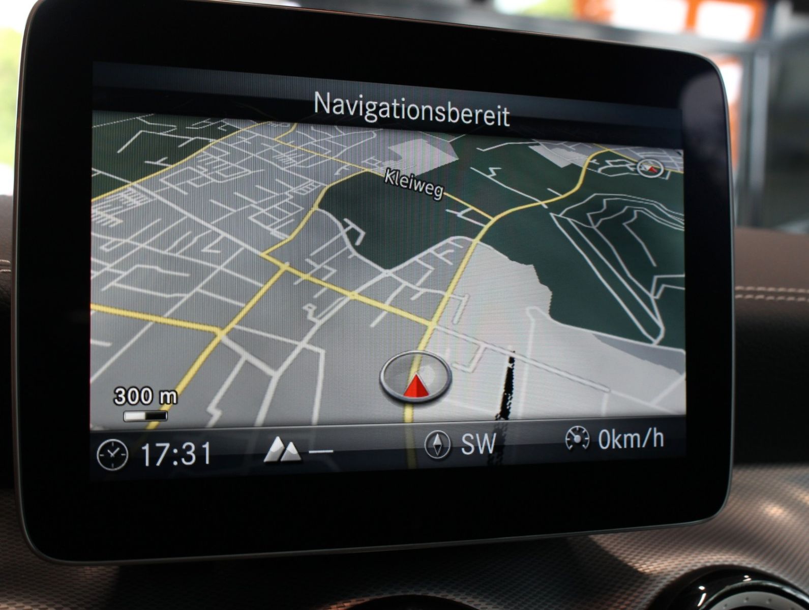 Fahrzeugabbildung Mercedes-Benz A 200 AMG Line BlueEff