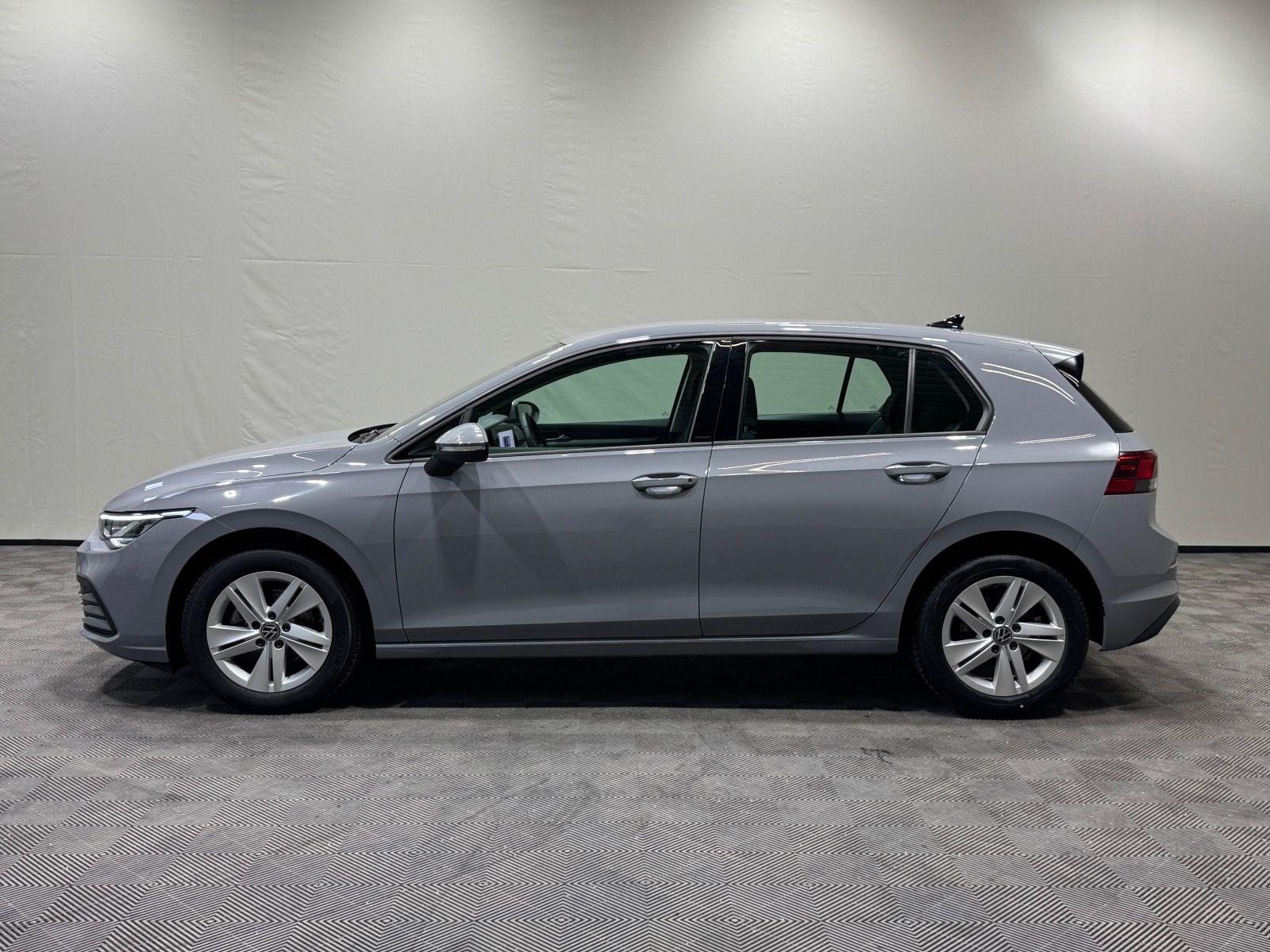 Volkswagen Golf Life 1.0 TSI | LED NAVI-PRO ACC DAB SITZHZ