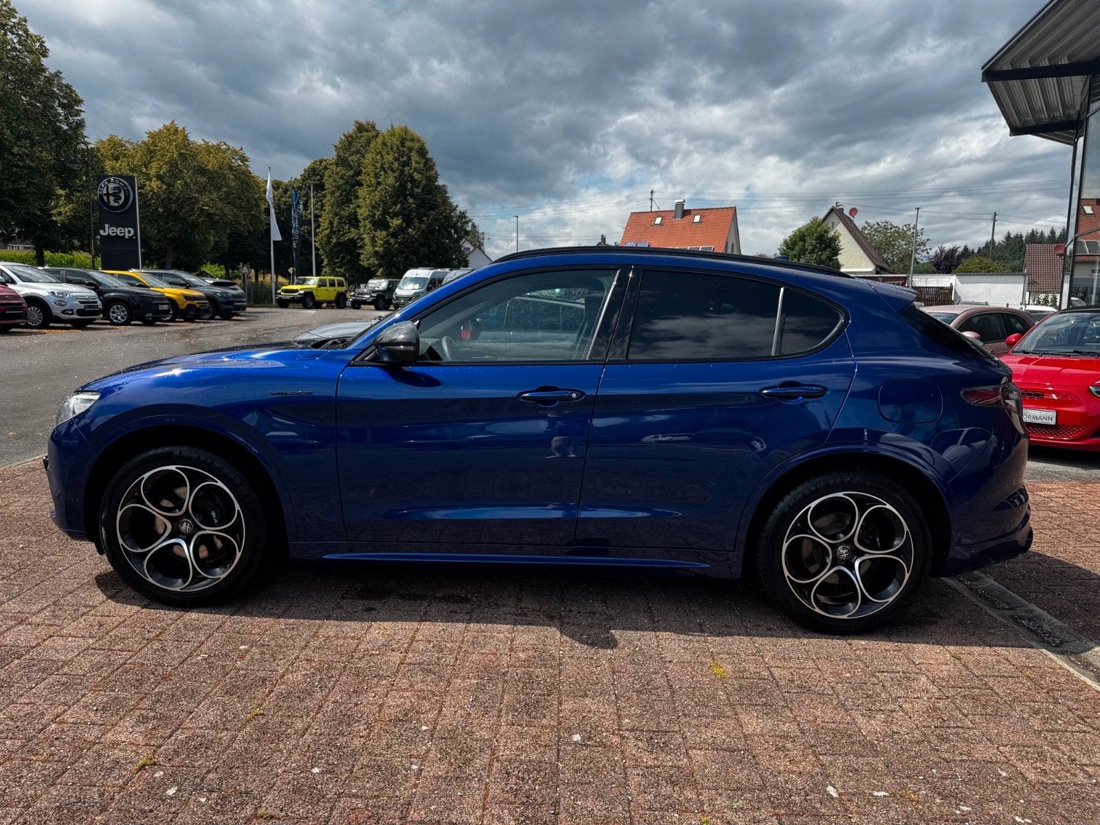 Fahrzeugabbildung Alfa Romeo Stelvio 2,0 Turbo Veloce NAVI ACC SITZHEIZUNG
