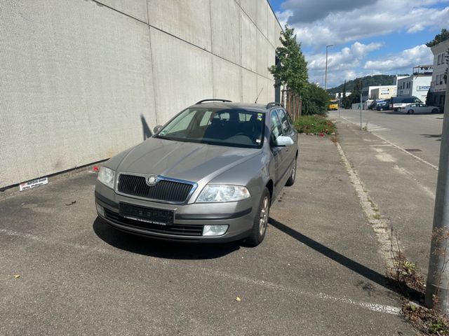 Skoda Octavia Combi Ambiente-Automatik