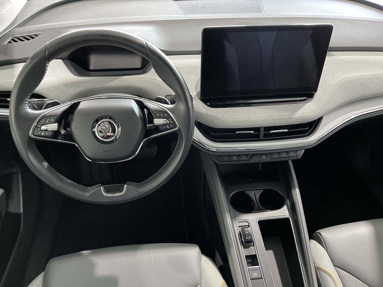 Fahrzeugabbildung SKODA Enyaq 60 Lounge*LED-Matrix*Leder*WP*Cam*Pano*