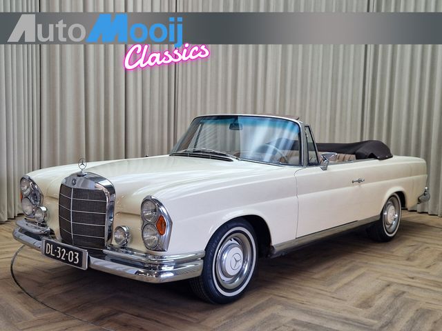 Mercedes-Benz W111 220SE Cabrio / 4-Speed Manual / Wagenkarte