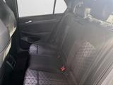 Volkswagen Golf R-Line 1.5 TSI AHK|DSG|LED-Matrix|Navi|HUD - Volkswagen Golf: R Line