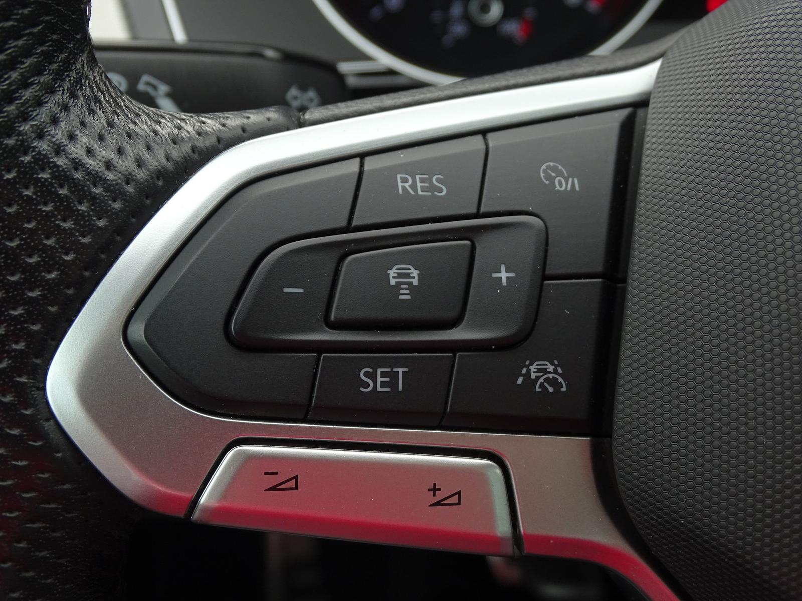 Volkswagen Passat 1.5 TSI R-Line LED ACC Kamera, миниатюра 17