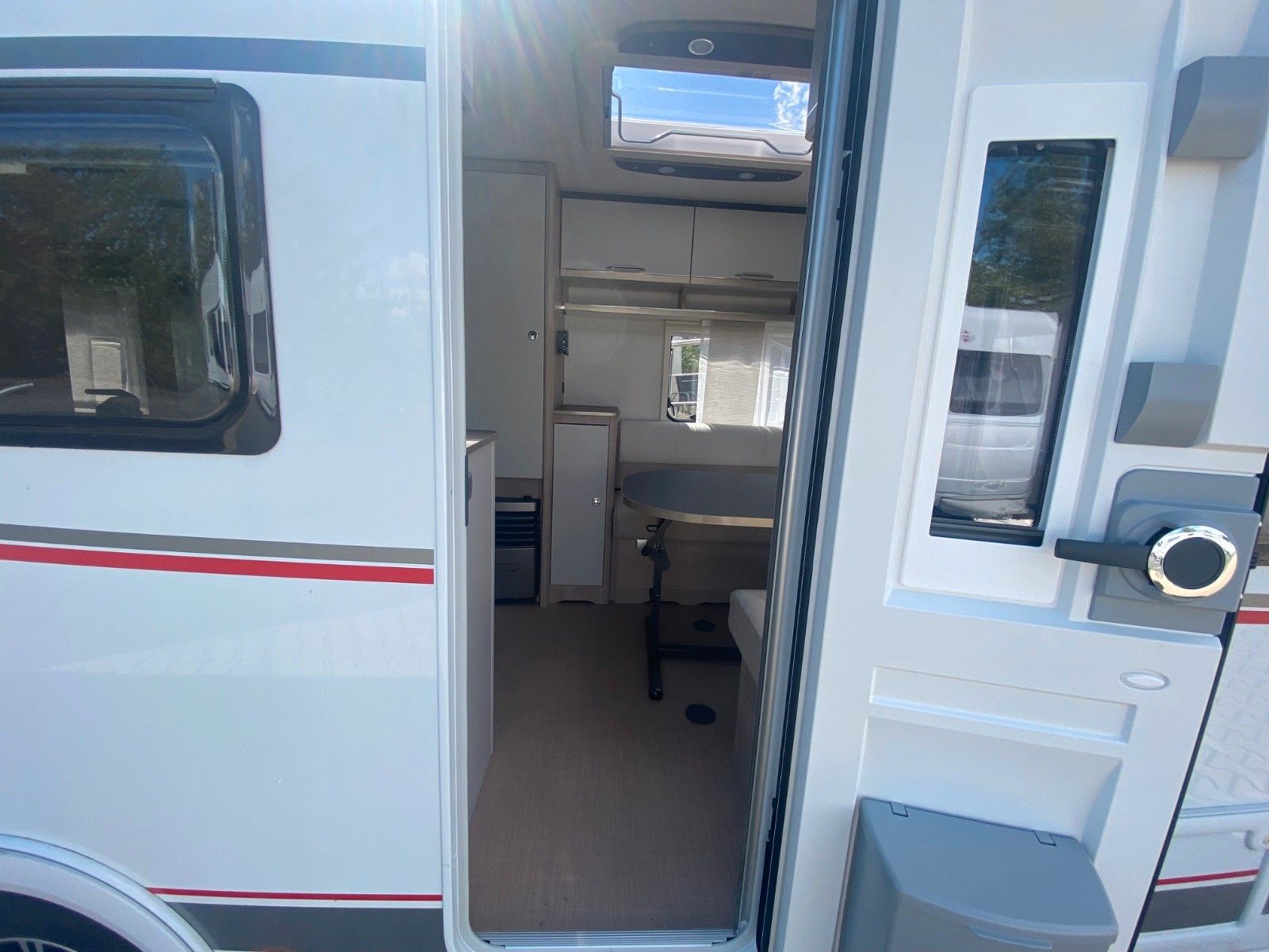 Fahrzeugabbildung Bürstner Premio 530 TL  LIMITED *1.700Kg*ATC*Aluf.*Dusche