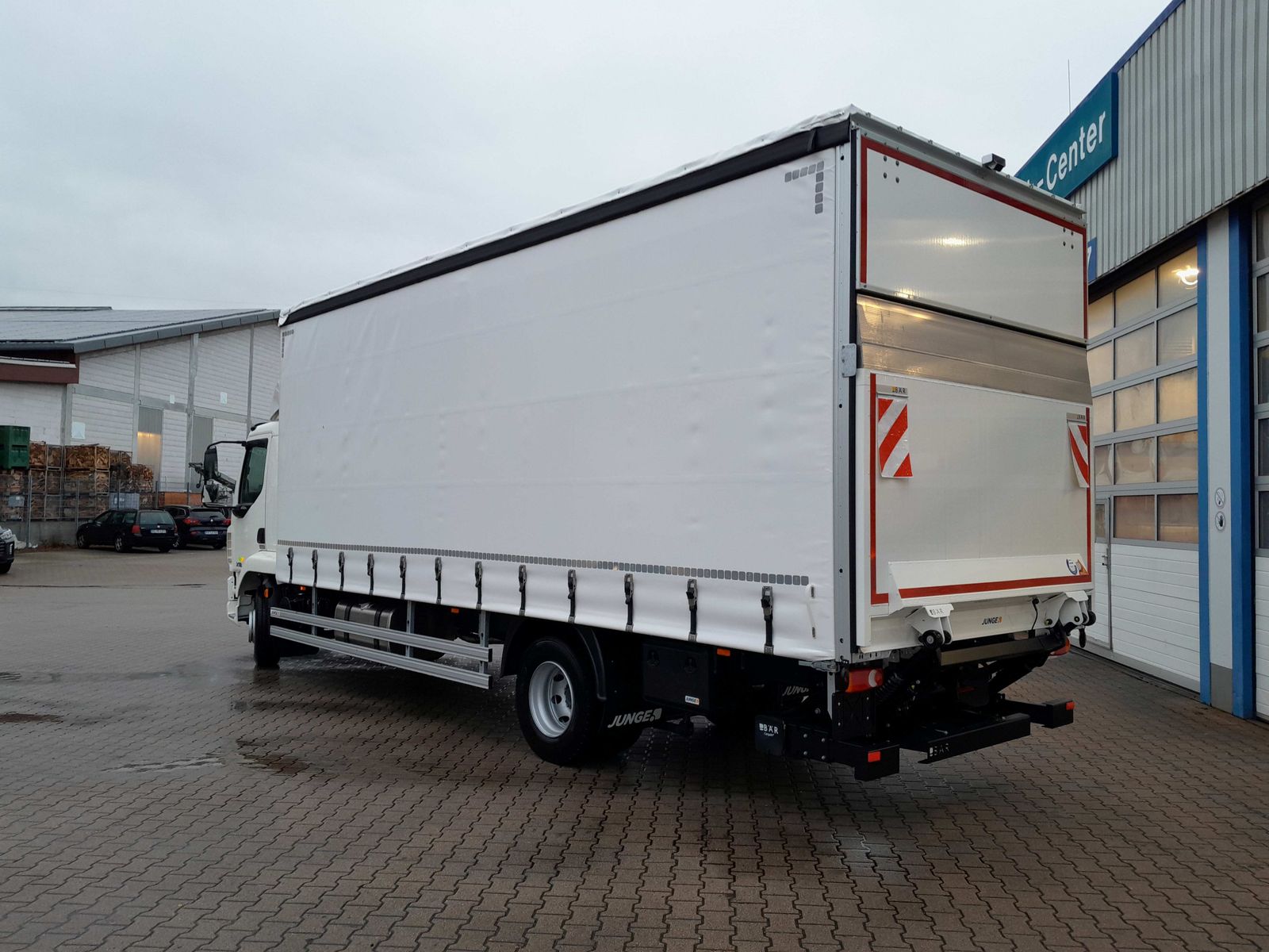 Fahrzeugabbildung DAF FA XB 290 16t Junge Curtainsider