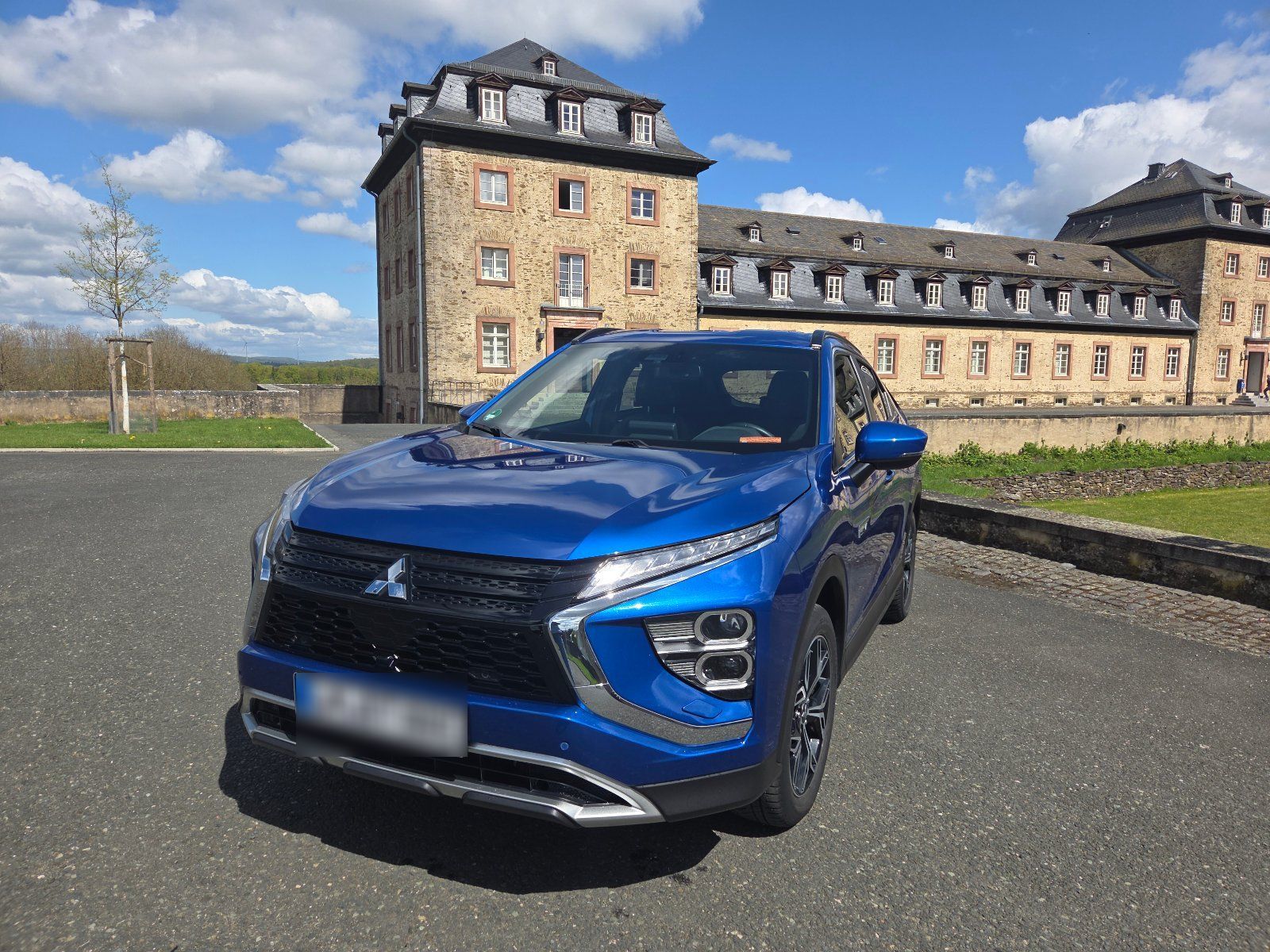 MITSUBISHI Eclipse Cross