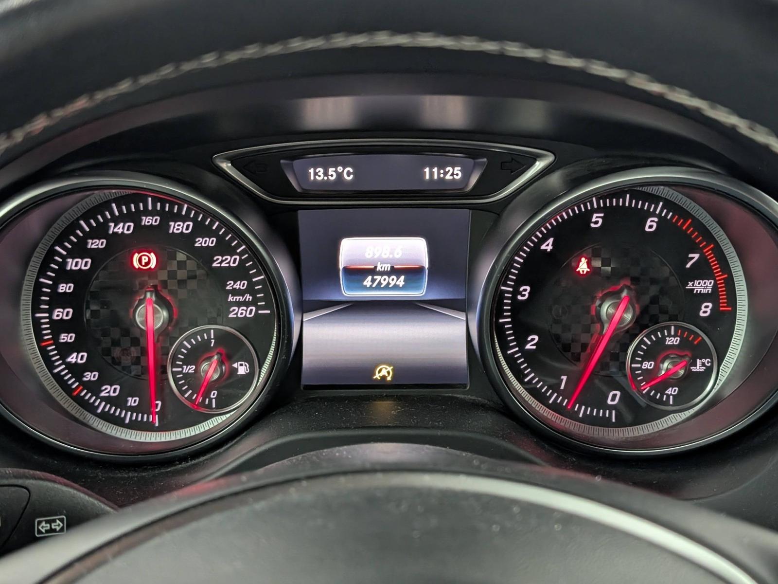 Mercedes-Benz A 180 1.6 Urban Navi LED Klima SHZ