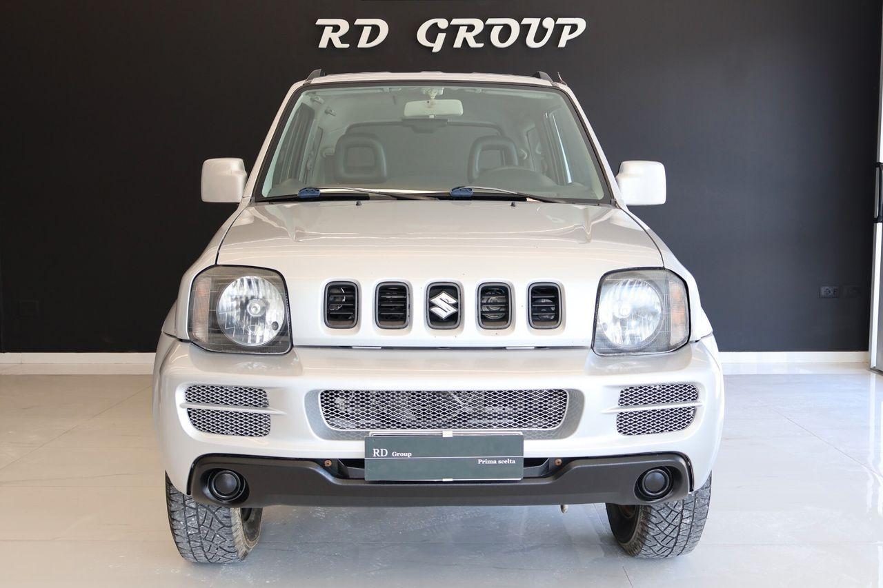 Suzuki Jimny 2006 — вигляд ззаду
