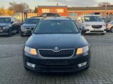Skoda Octavia Combi Ambition 1.6 TDI*Navi*ALU*PDC - Skoda Octavia mit Diesel-Antrieb: Limousine, 1.6