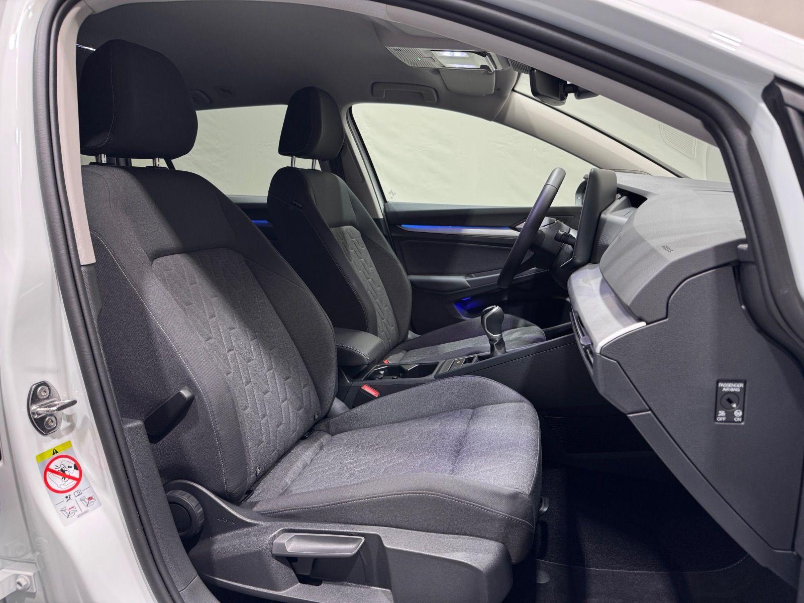 Volkswagen Golf Variant Life 1.5 TSI | AHK LED NAVI RÜKA