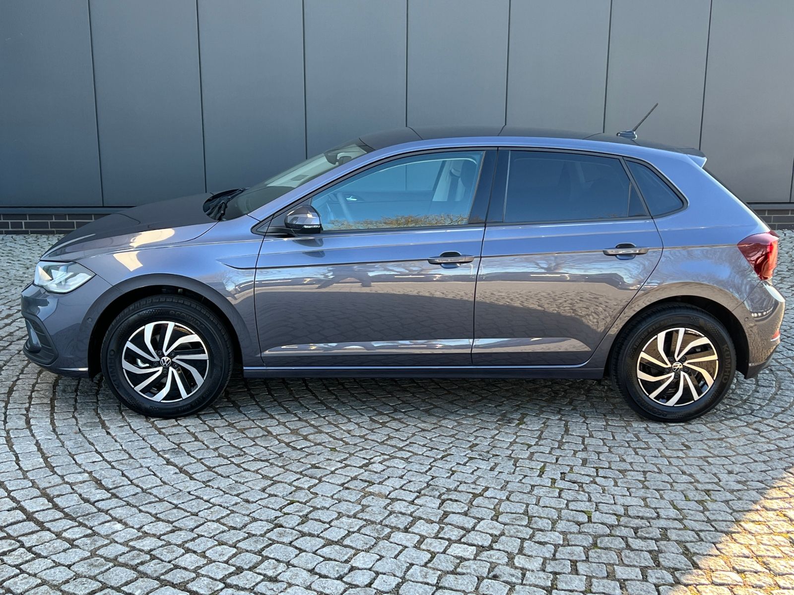 Fahrzeugabbildung Volkswagen Polo Life 1.0 TSI *LED, Klima, Sitzhzg., App-Con