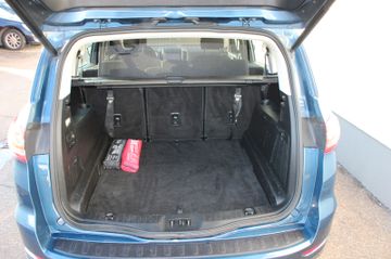 Ford S-Max - 11