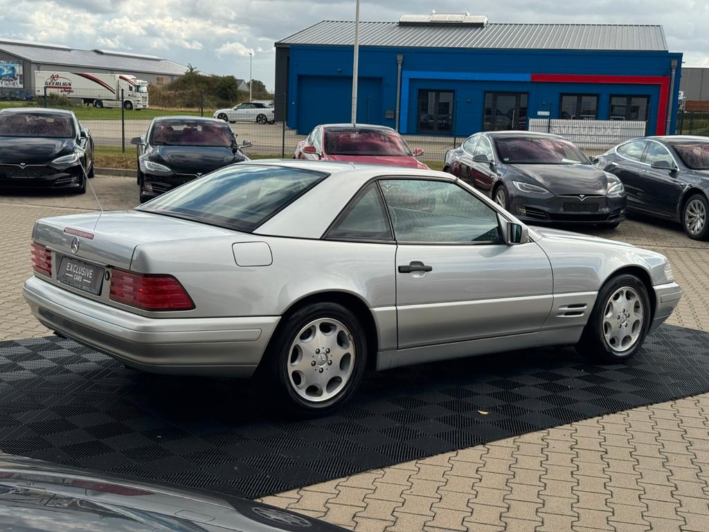 Mercedes-Benz SL 320