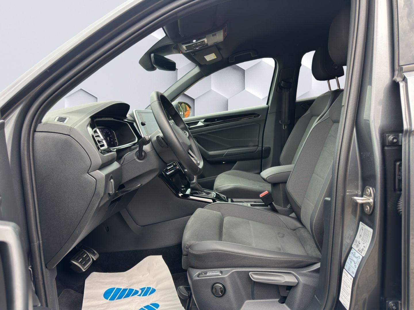 T-Roc 1.5 TSI DSG 110kW R-Line LED AHZV Rückfahr