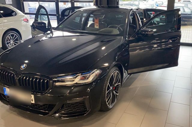 BMW Bmw 540d xDrive; Apple CarPlay, 360grad Ka...