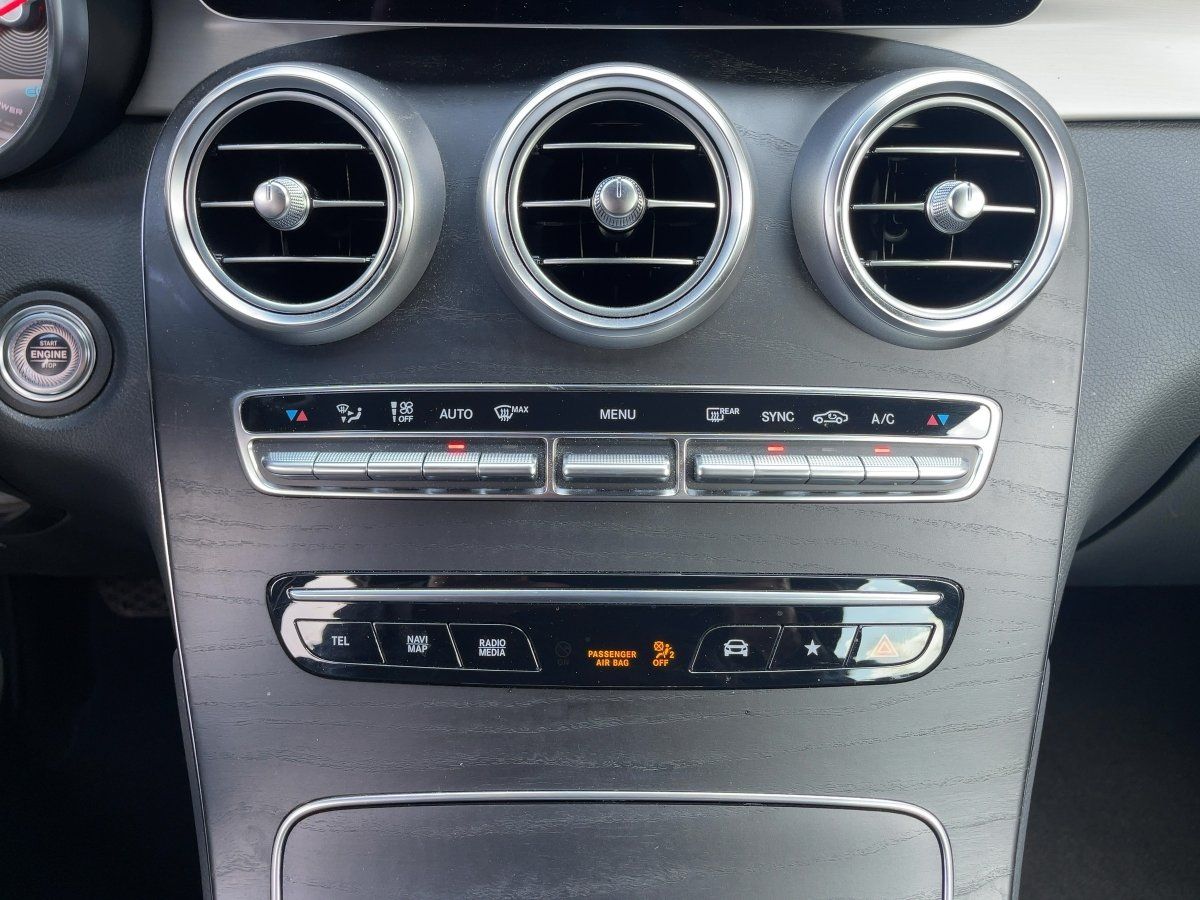 Fahrzeugabbildung Mercedes-Benz GLC 300 4M Coupe AMG/Kamera/LED/Tempomat