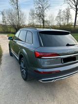 Audi Q7 55 TFSI e quattro tiptronic - - Audi Q7 mit Hybrid-Antrieb