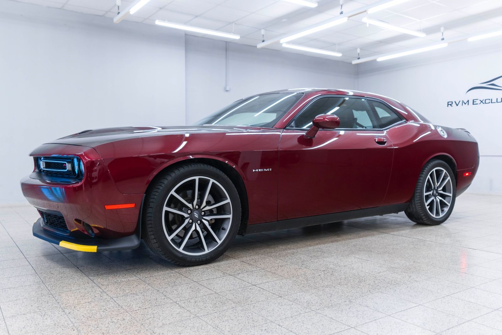 Fahrzeugabbildung Dodge Challenger 5,7 R/T ACC KAM CARPLAY NAV ALPINE