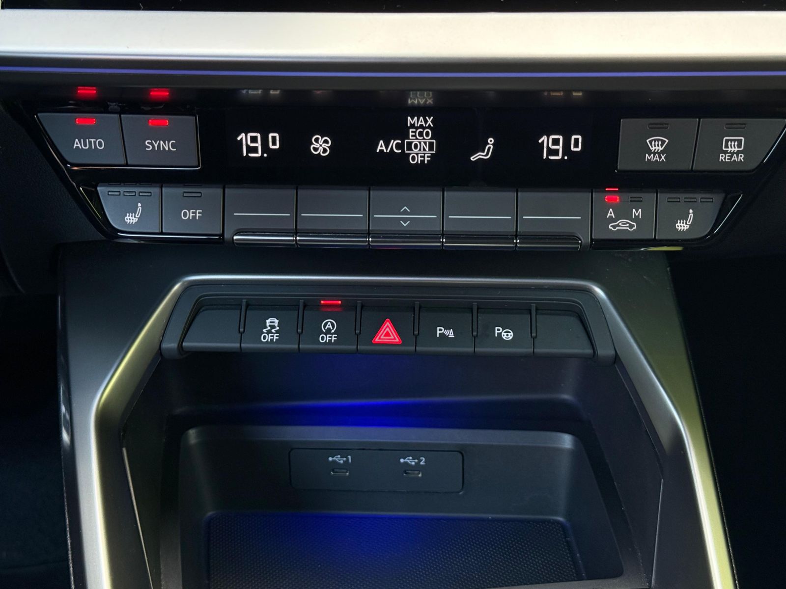 Fahrzeugabbildung Audi A3 Sportback 30TDI S-line S-tr MMI+ACC+VIRT+PARK