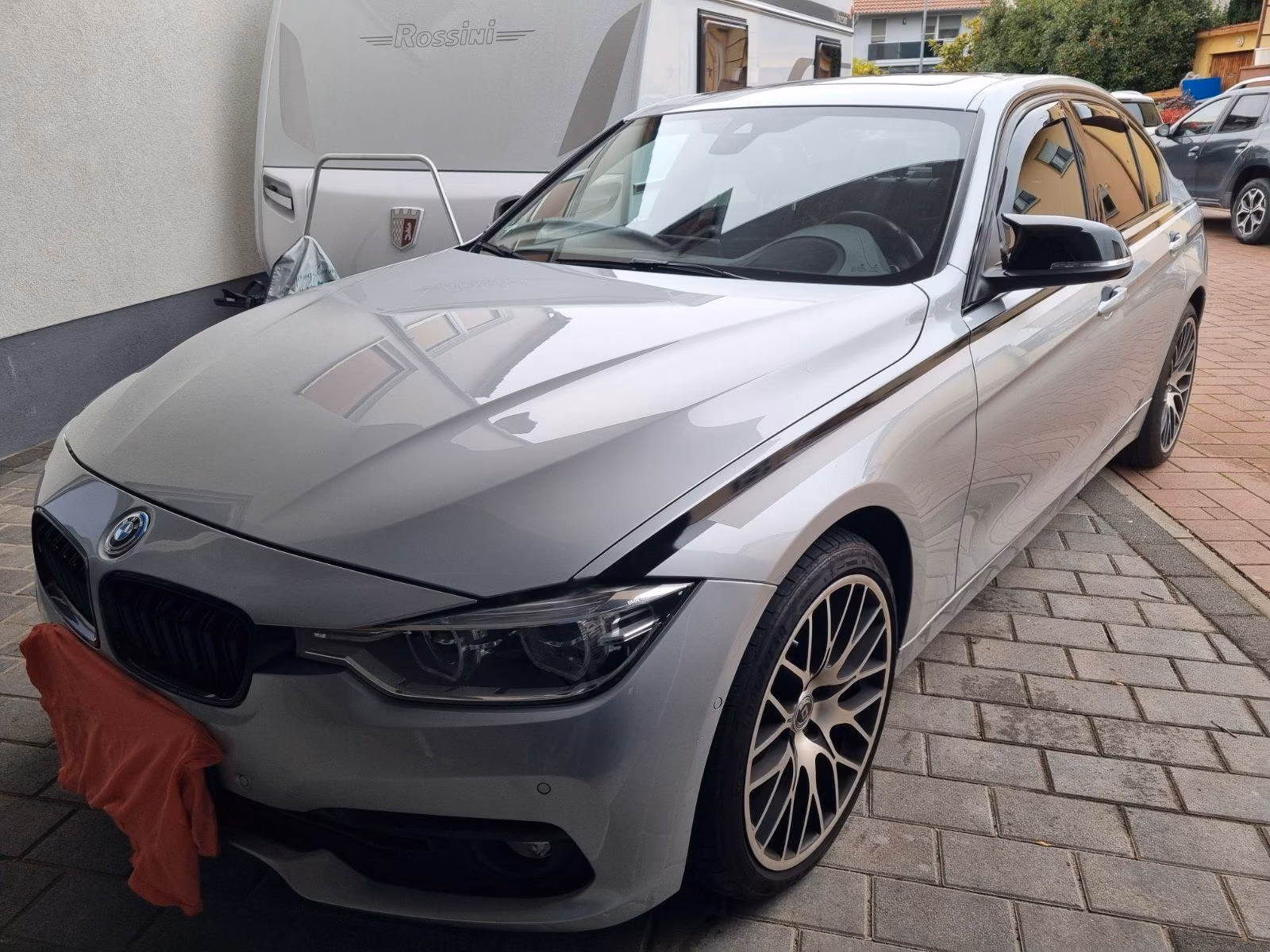 BMW 330
