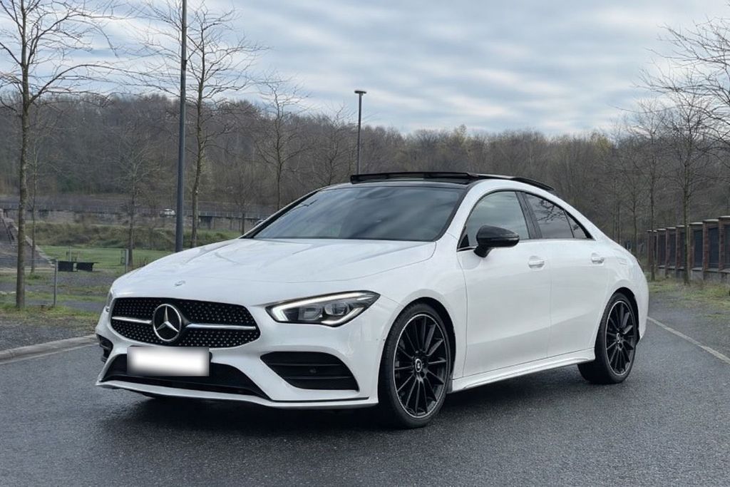 Image of Mercedes-Benz CLA 200