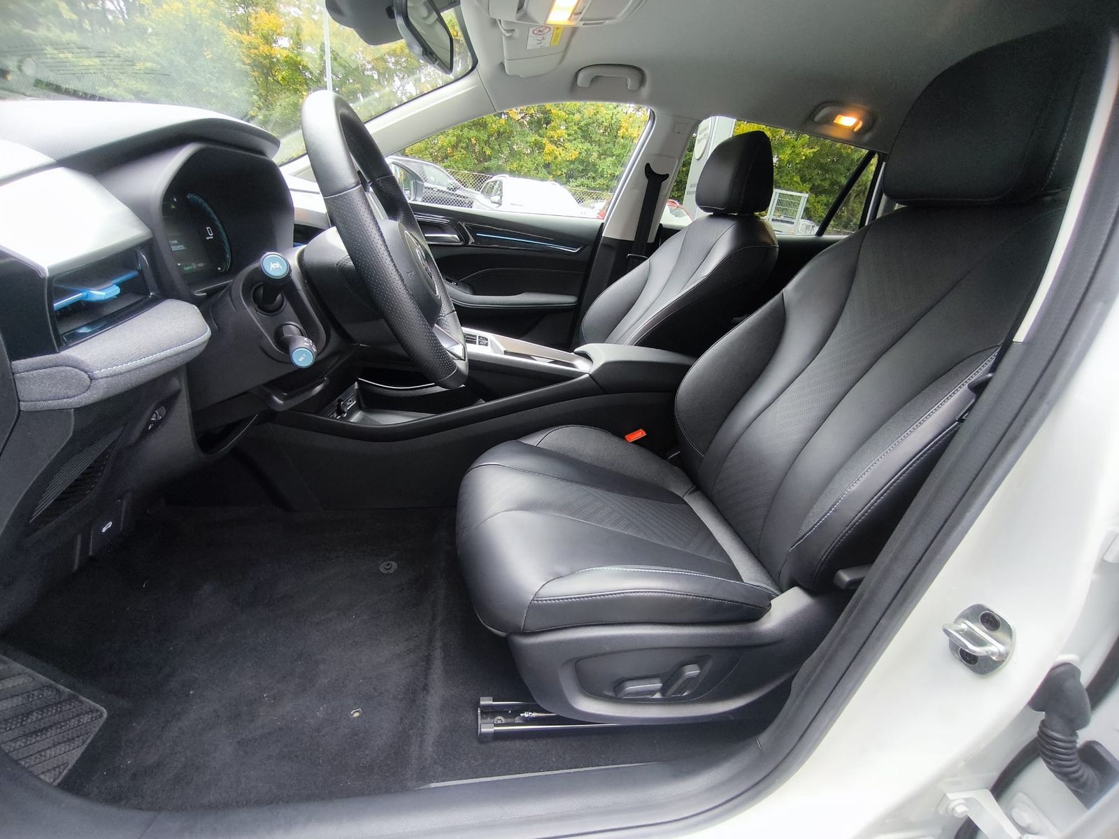 Fahrzeugabbildung MG 5 51 KWH Luxury NAVI+LEDER+SHZ+LED+DAB+ACC+360°