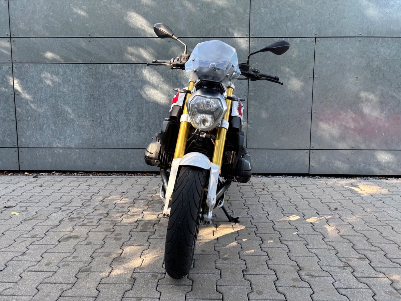 Fahrzeugabbildung BMW R 1200 R Dynamik-Paket