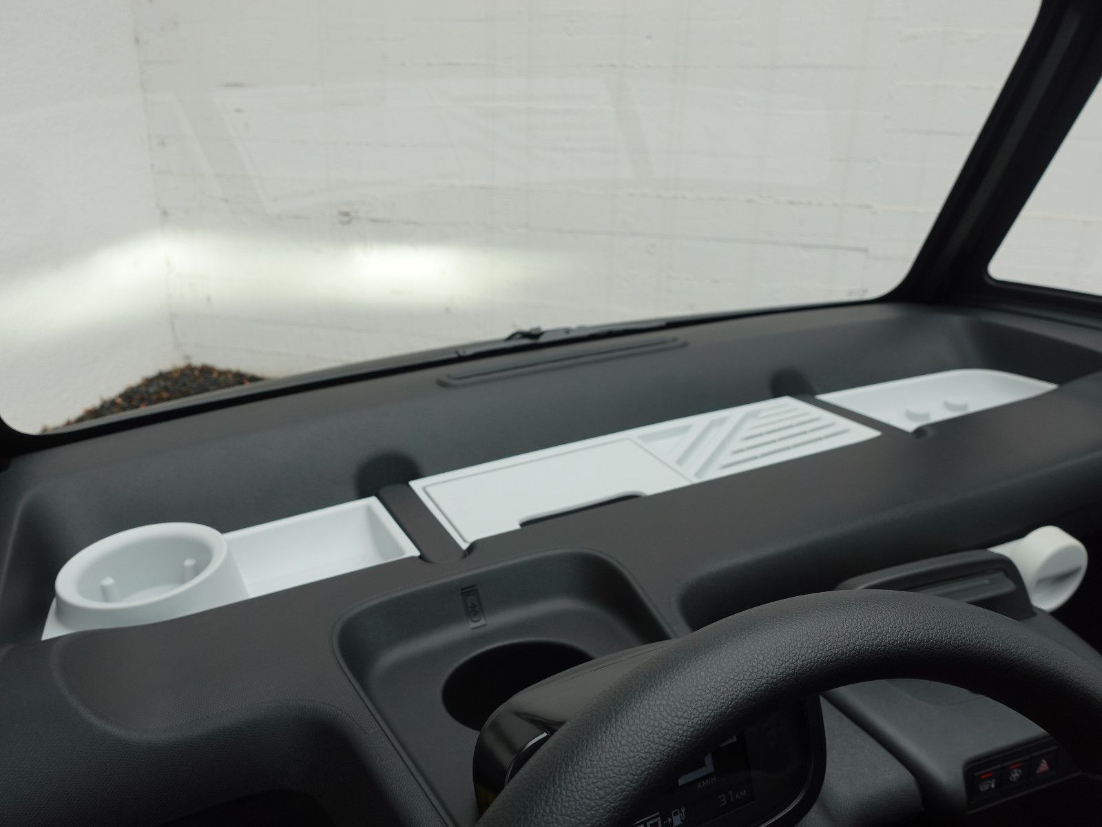 Fahrzeugabbildung Opel Rocks-e Klub,Glasdach,Heizung,USB,LED,Radblenden