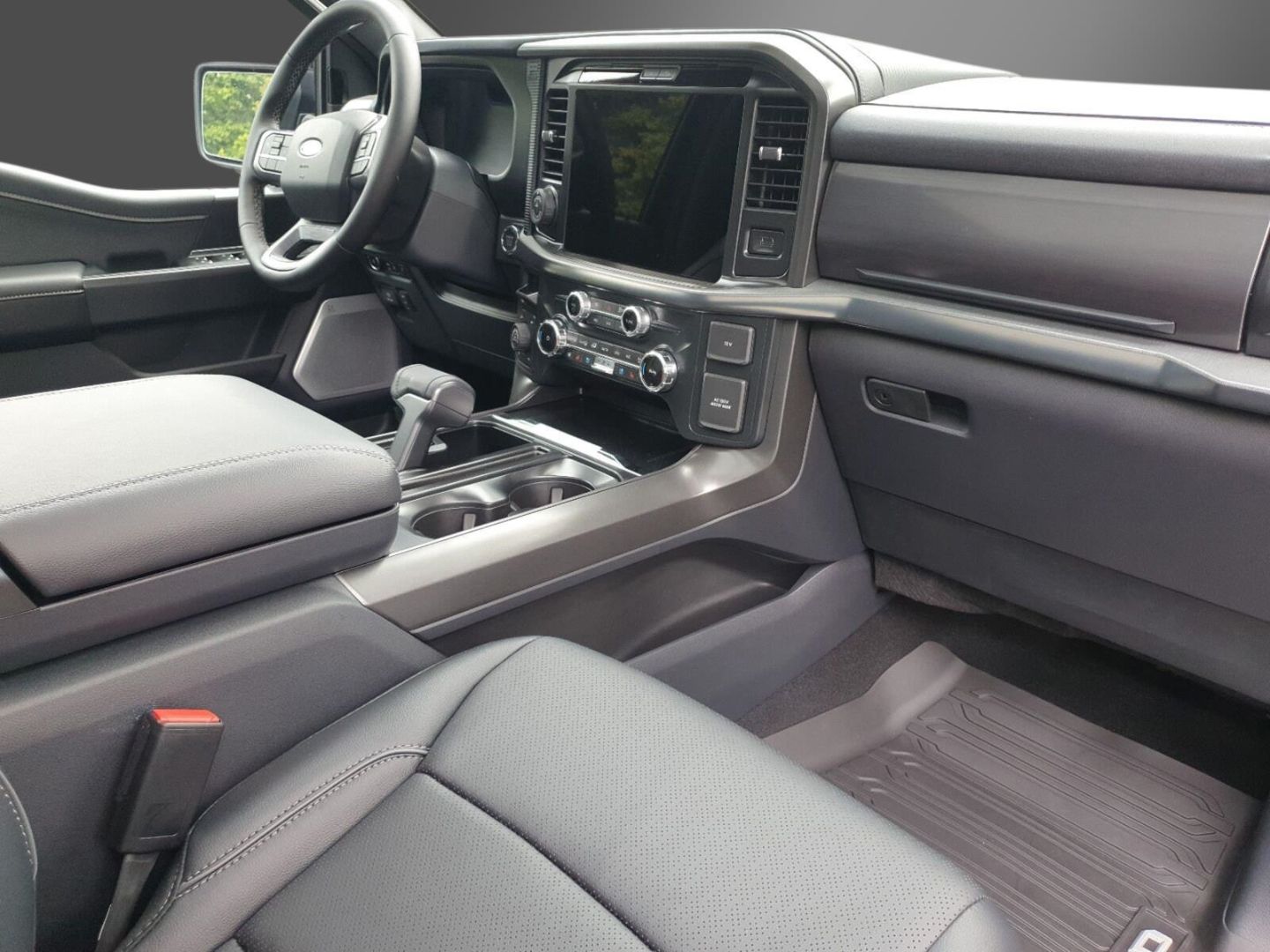 Fahrzeugabbildung Ford F 150 Lariat Black MY25 5,0-V8 4x4 SuperCrew-Vol