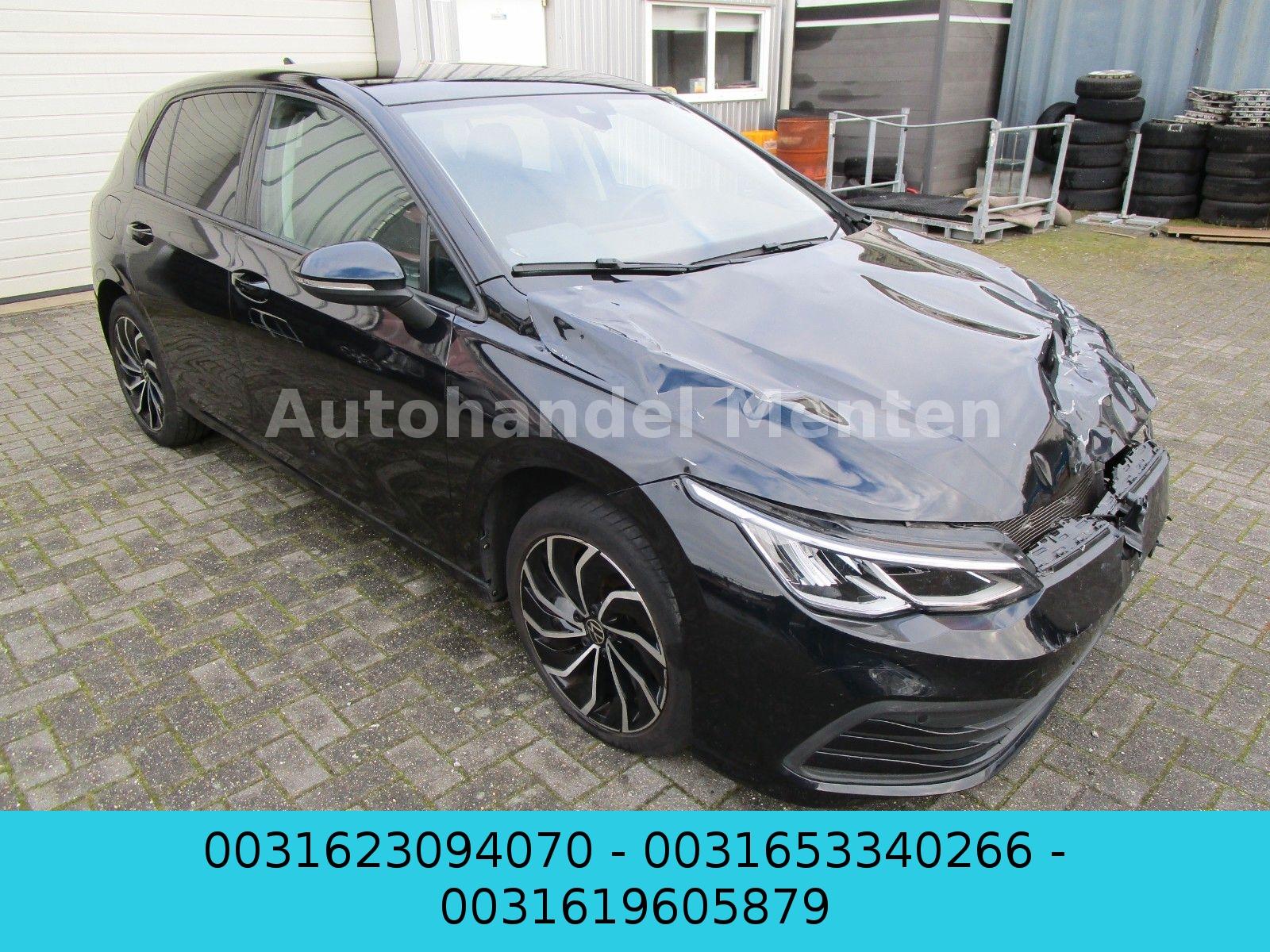 Volkswagen Golf VIII Lim. Life PANO ACC NAVI RearView DAB+