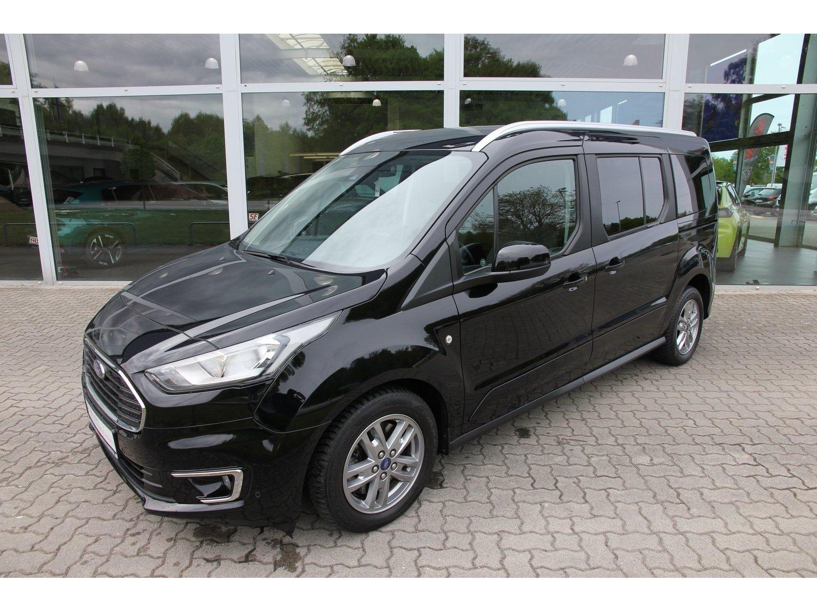 Ford Grand Tourneo Connect Titanium Pano 7-S. AHK