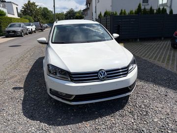 Volkswagen Passat Variant - 4