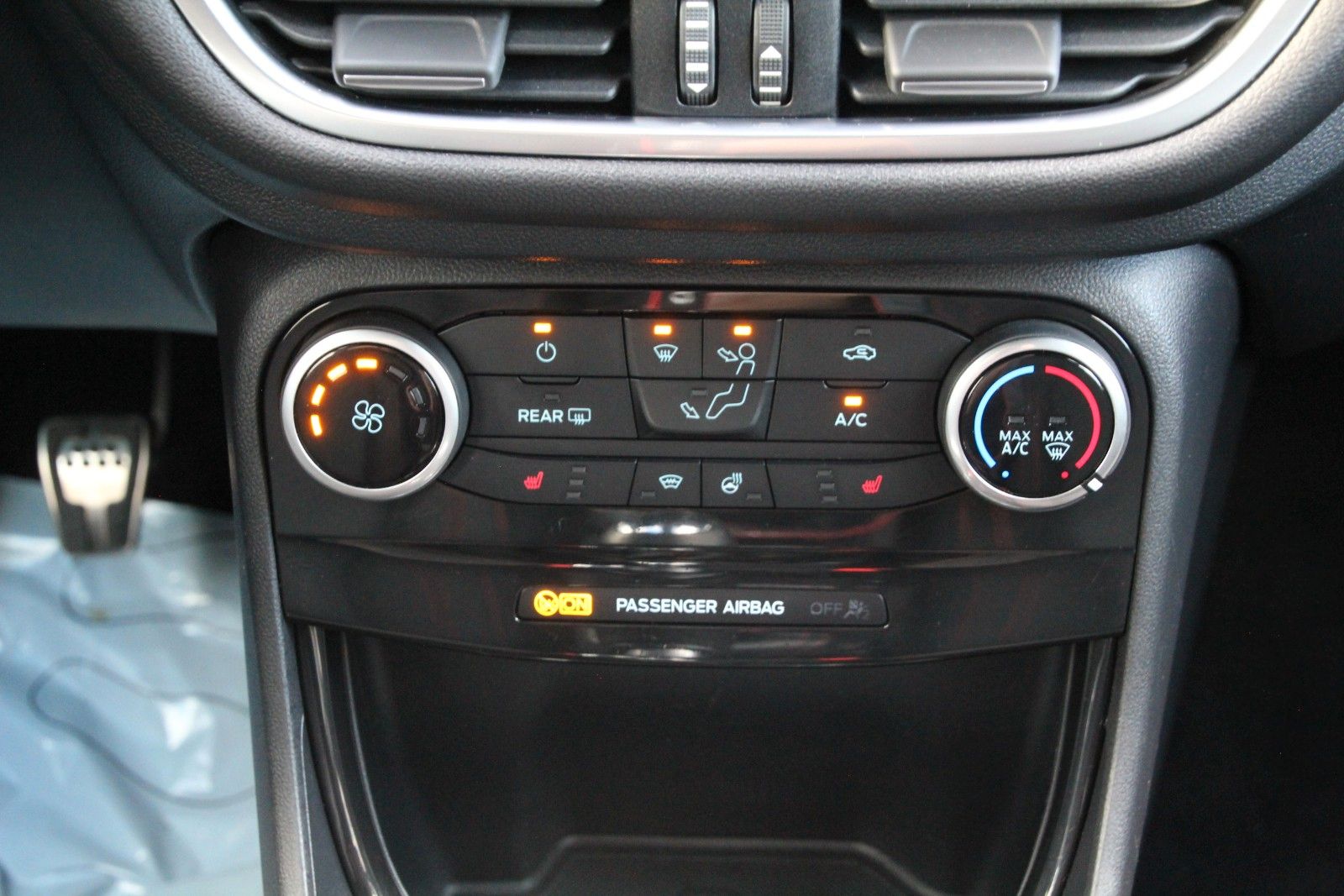 Fahrzeugabbildung Ford Puma ST-Line 1.0 EcoBoost Mild Hybrid