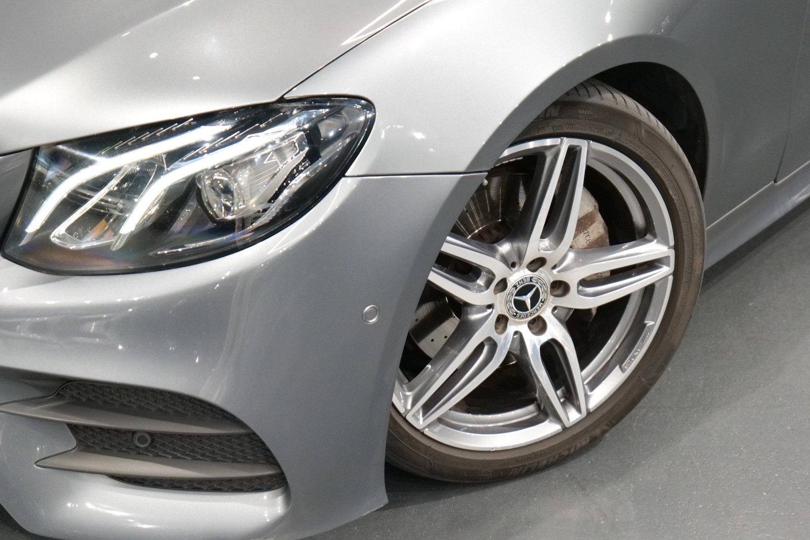 Mercedes-Benz E 220 d Cabrio AMG LED foto 5