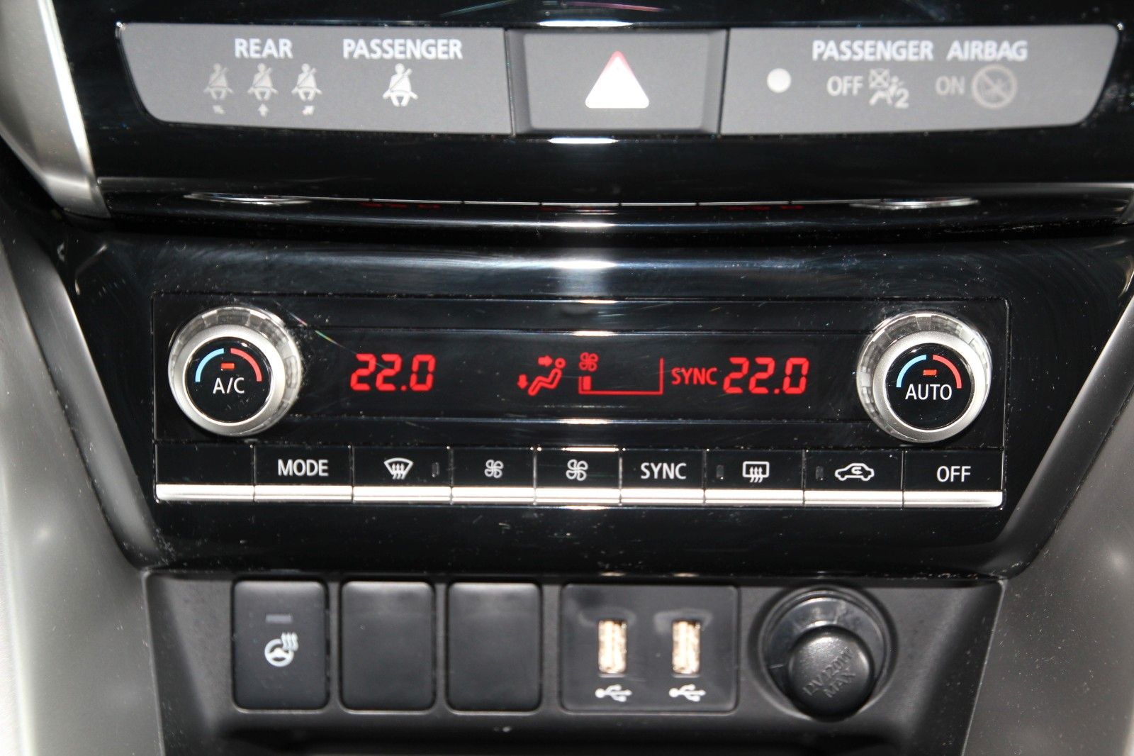 Fahrzeugabbildung Mitsubishi Eclipse Cross Top PHEV AHK