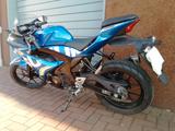 Suzuki GSX-R125, niedrige Sitzposition  - SUZUKI GSX R 125