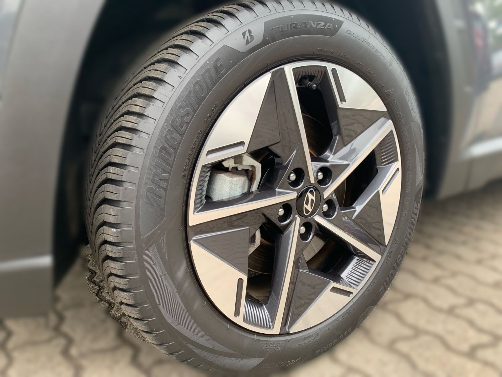 Fahrzeugabbildung Hyundai TUCSON 1.6 T-GDI Trend Hybrid 4WD Krell LED