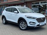 Hyundai Tucson Trend 2WD/Xenon/LED/RFK/NAVI/Klima/SHZ - Hyundai TUCSON: Alcantara
