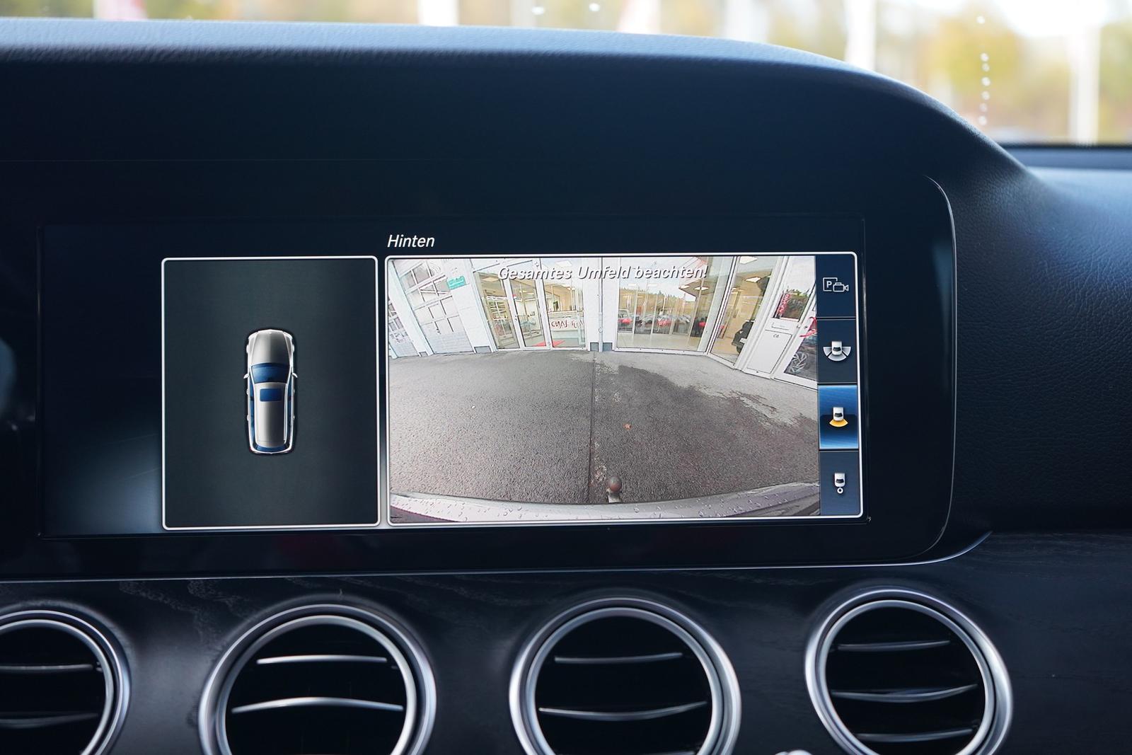 Mercedes-Benz E220 dT-Modell Avantgarde Klimaaut. Navi LED AHK